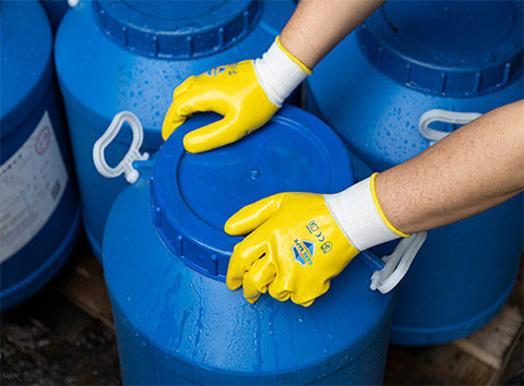 smooth nitrile gloves