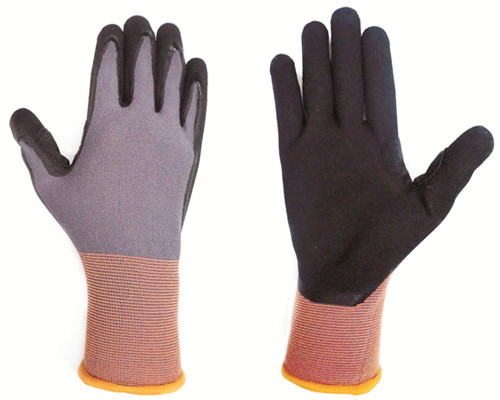 15 gauge nylon and spandex liner with nitrile sandy nitrile dots coated gloves I CARE SAFE 副本
