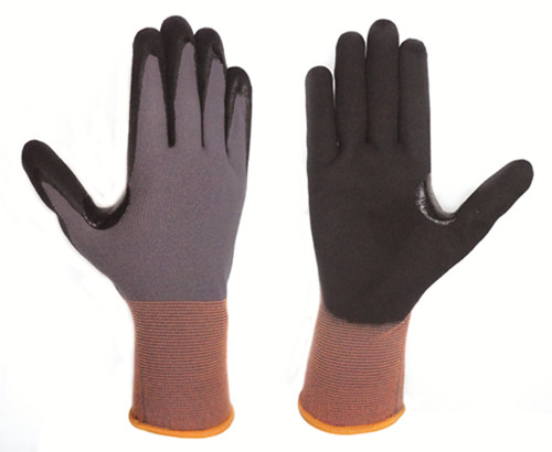 15 gauge nylon and spandex liner with nitrile sandy palm and reinforcement gloves CARE SAFE 副本